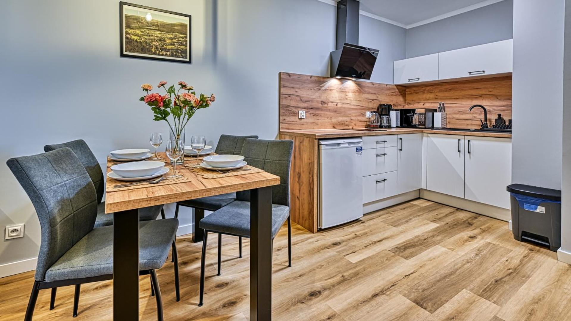 Apartamenty Royal Aparts Centrum - Kilinskiego 17A Przy Wyciagu, Blisko Szlakow Szklarska Poreba Luaran gambar