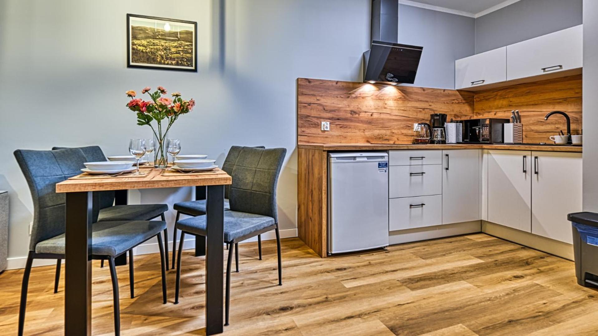 Apartamenty Royal Aparts Centrum - Kilinskiego 17A Przy Wyciagu, Blisko Szlakow Szklarska Poreba Luaran gambar
