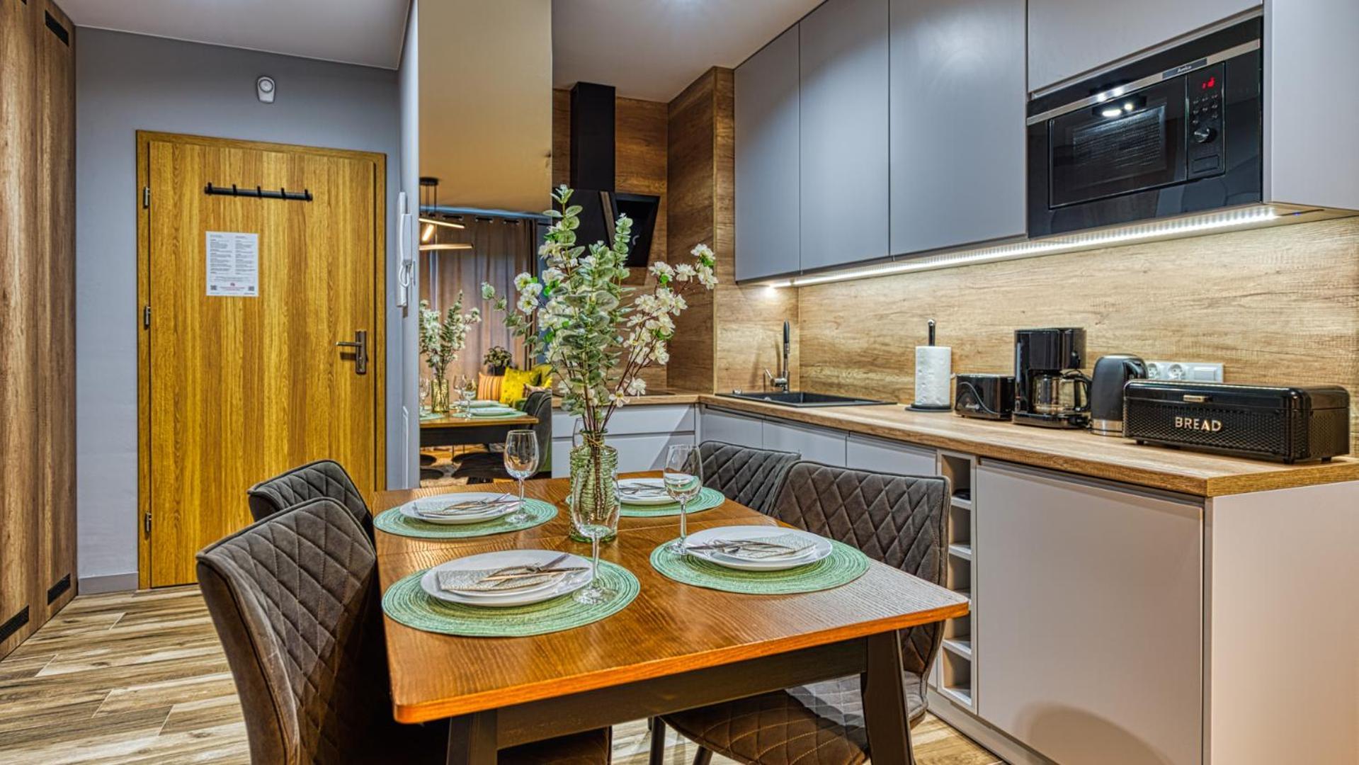 Apartamenty Royal Aparts Centrum - Kilinskiego 17A Przy Wyciagu, Blisko Szlakow Szklarska Poreba Luaran gambar